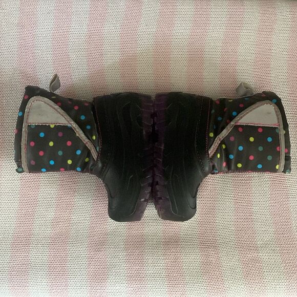 Members Mark Girls Black Polka Dot Light Up Lined Hook/Loop Snow Boot Size 7/8 - Picture 3 of 6
